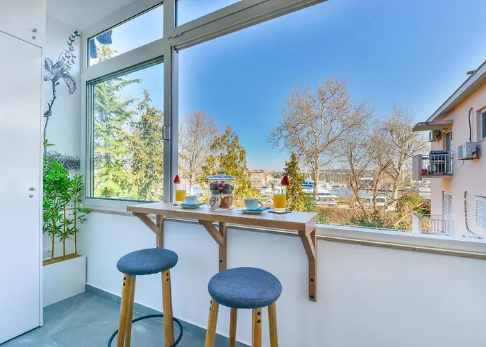 Pia Apartment